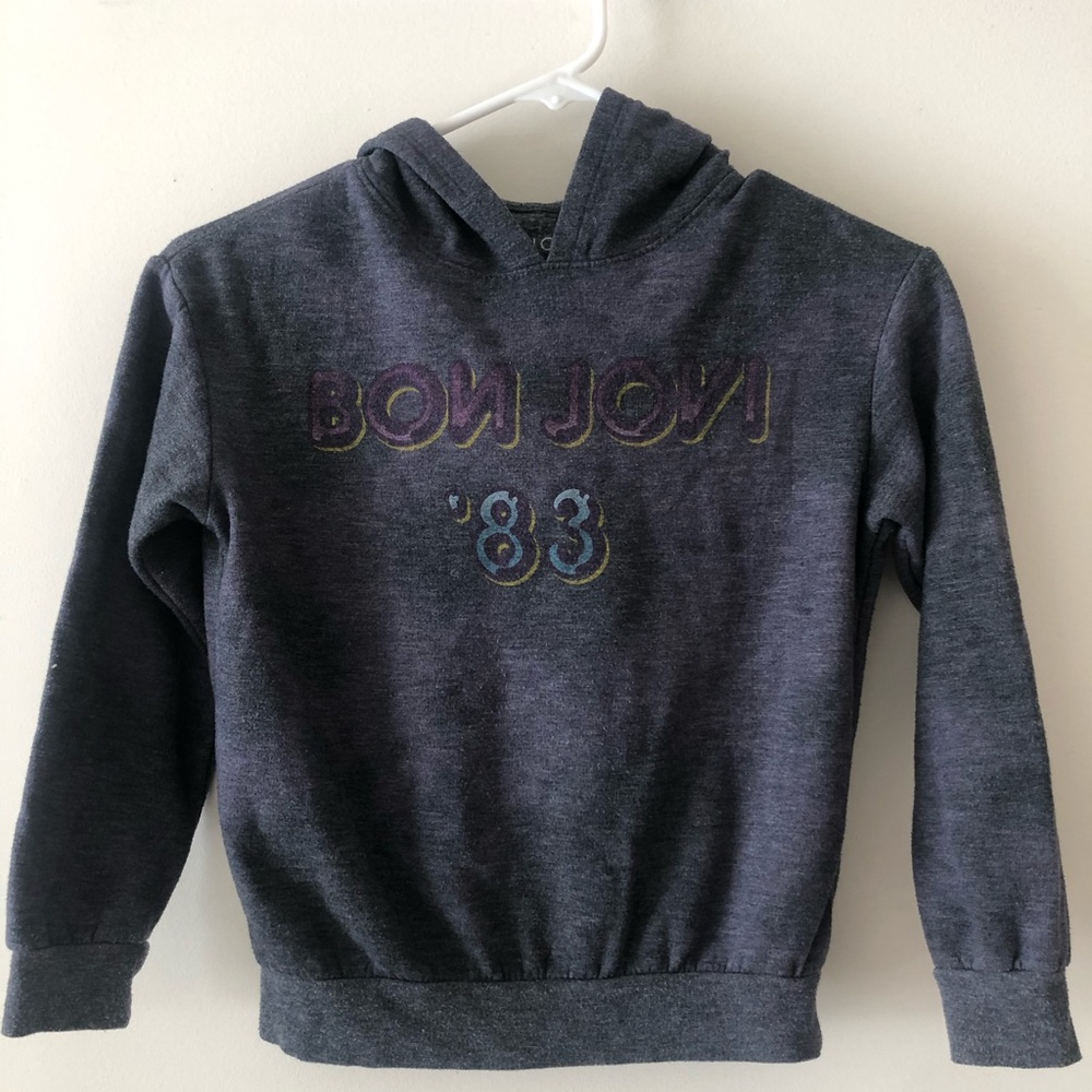 Light weight distressed Bon Jovi 83 sweatshirt.